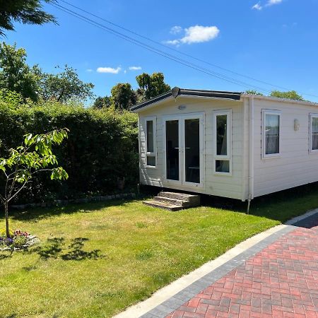 New Forest Hideaway- Self Catering Accommodation Newbridge  外观 照片