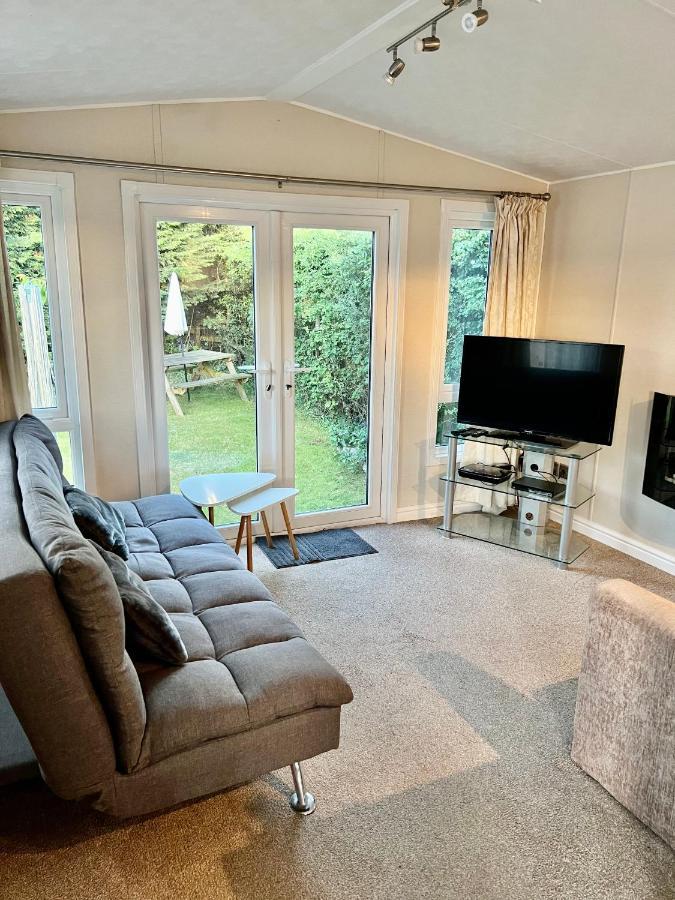New Forest Hideaway- Self Catering Accommodation Newbridge  外观 照片