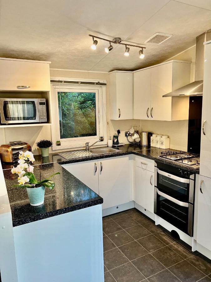 New Forest Hideaway- Self Catering Accommodation Newbridge  外观 照片